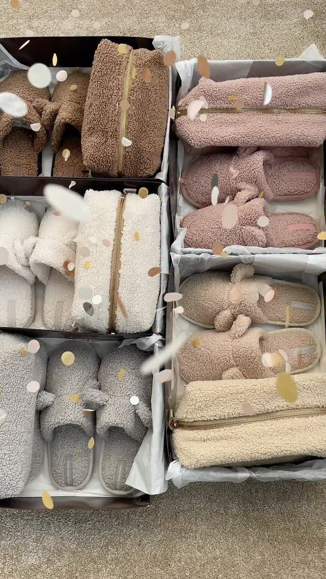7 Gift Ideas on Amazon: Cozy, Techy and Easy to Wrap 5 Fuzzy slippers and matching plush pouches arranged in two open gift boxes.